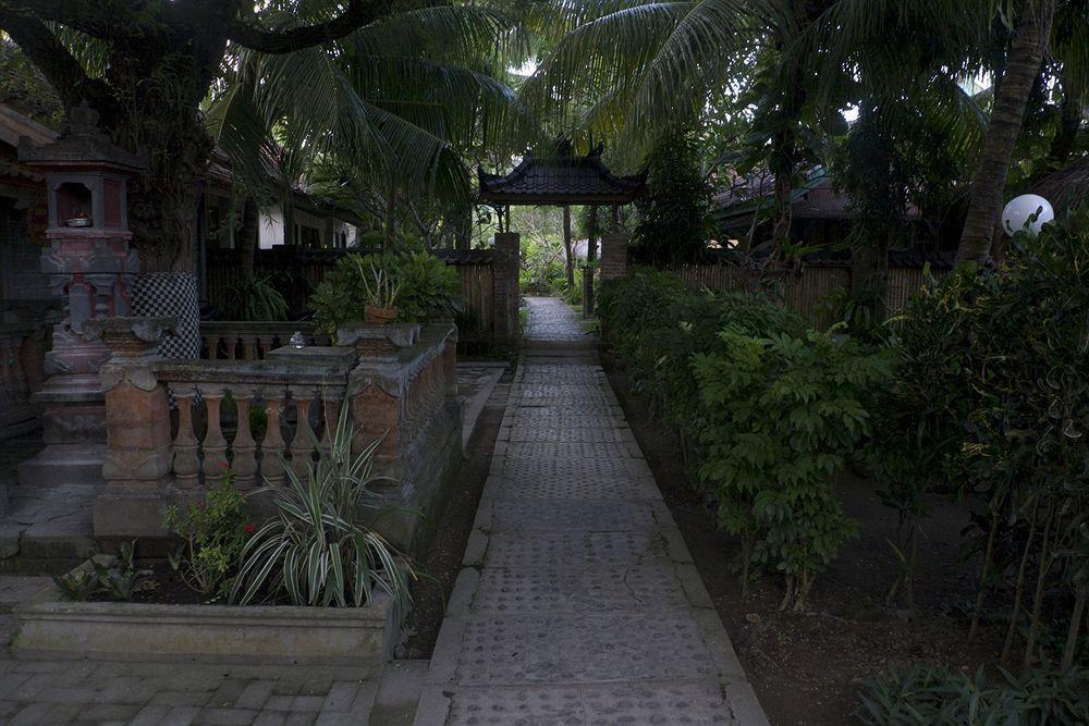 Segara Anak Bungalow & Restaurant Kuta  Luaran gambar