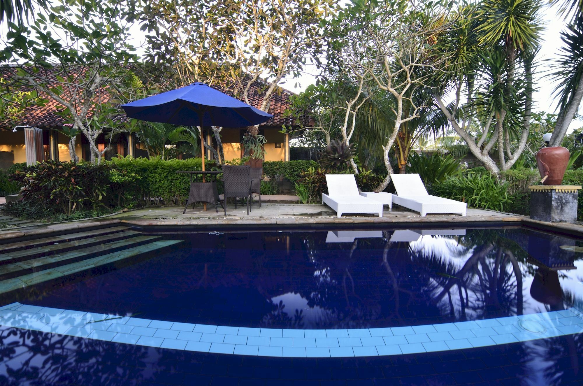 Segara Anak Bungalow & Restaurant Kuta  Luaran gambar